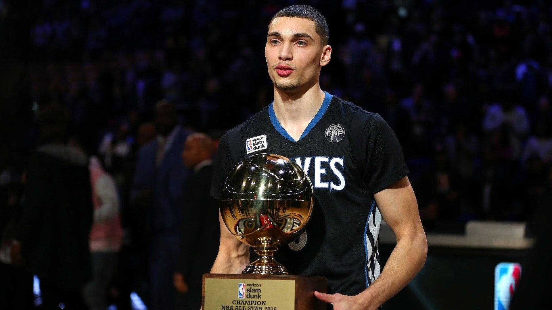 Doinb关键节点回归赛场，拜仁带队取胜！